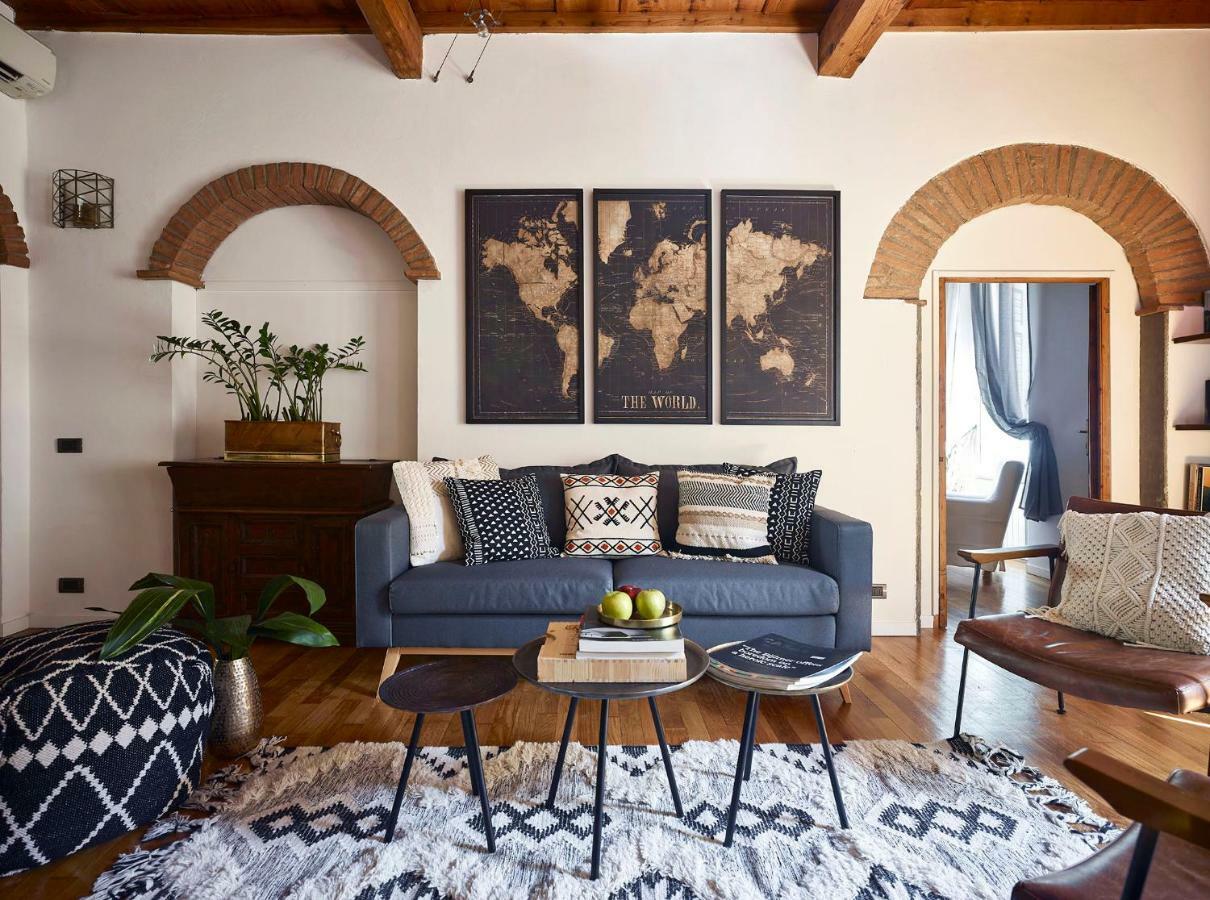 Location W/ Breathtaking Views Chic Palace *